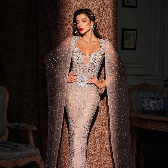 Mew Mews Chiara Rhinestone Cape Maxi Dress Statement Dress Large Glam Red Carpet - Picture 1 of 16